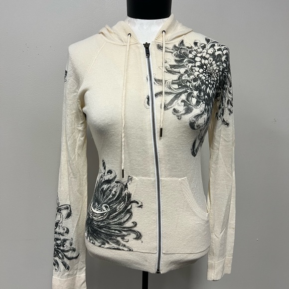 L.A.M.B. Sweaters - LAMB Gwen Stefani cashmere chrysanthemum zip up sweater